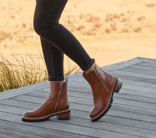 Ladies Boots