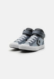 A05519 Pro Blaze Strap Hi Youth Boys
