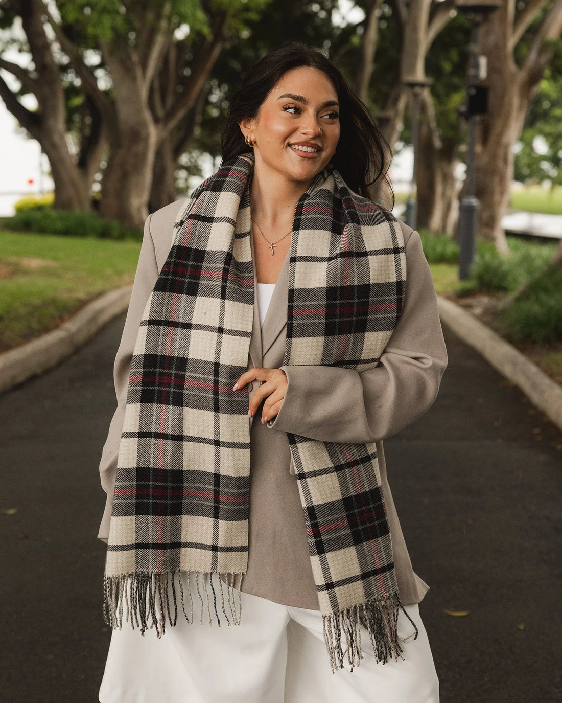 Essex Scarf By Louenhide