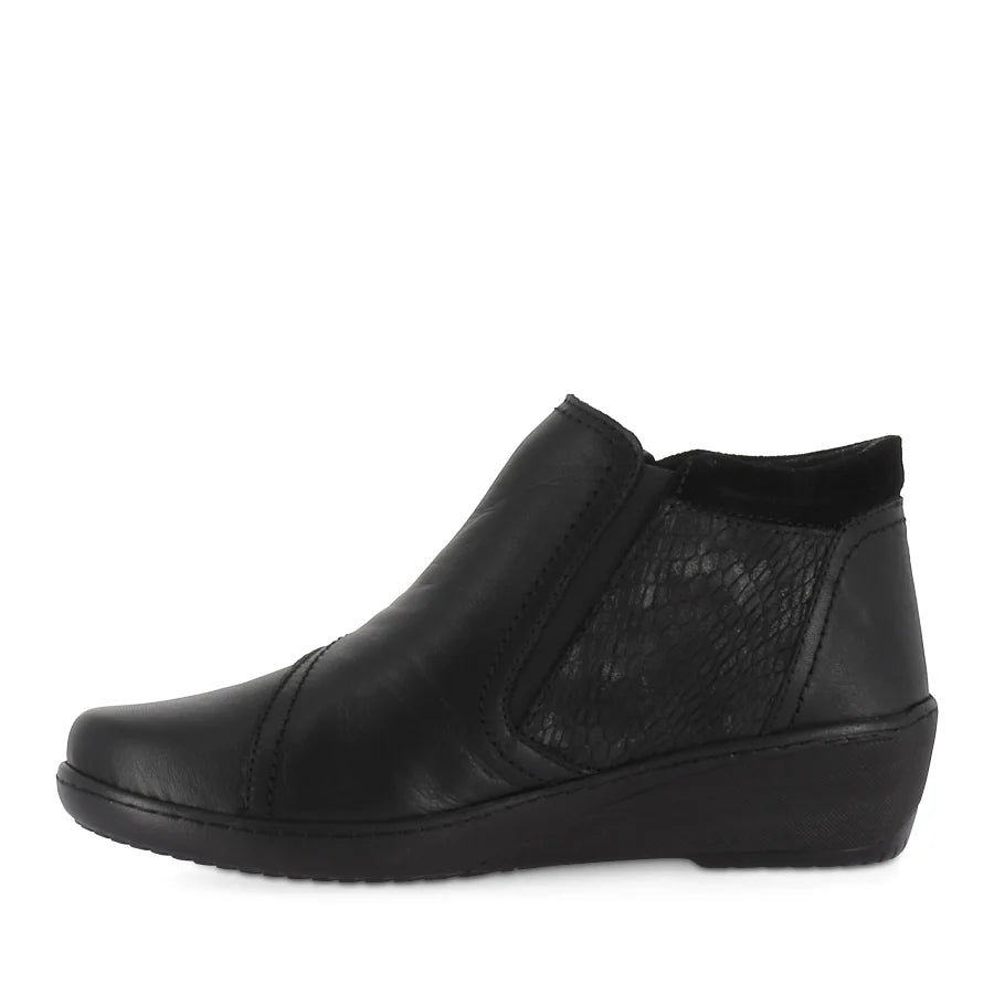 CP462-18 CRINKLE ZIP BOOT BY CABELLO