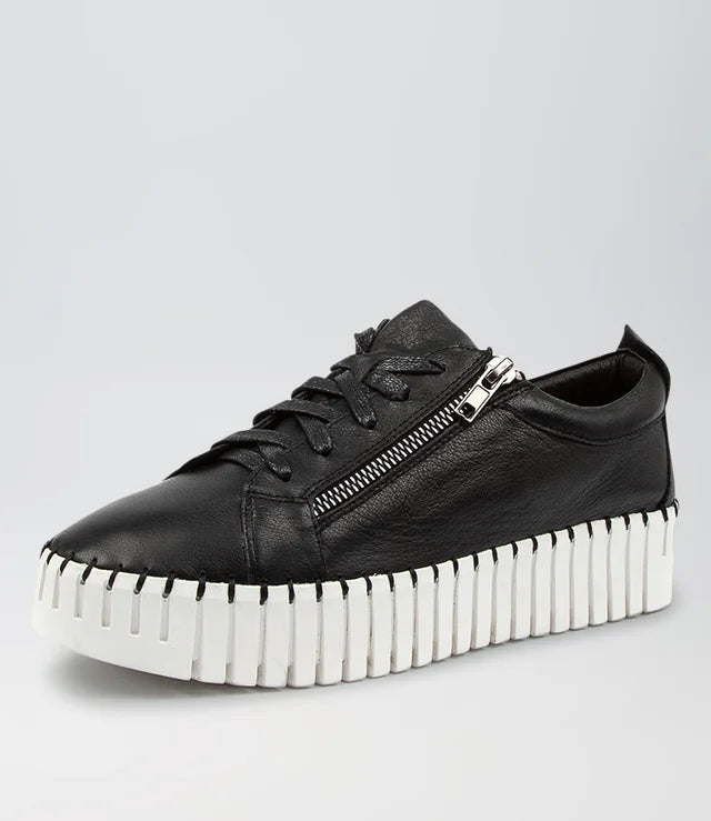 Bump Leather Snaekers by Django &amp; Juliette